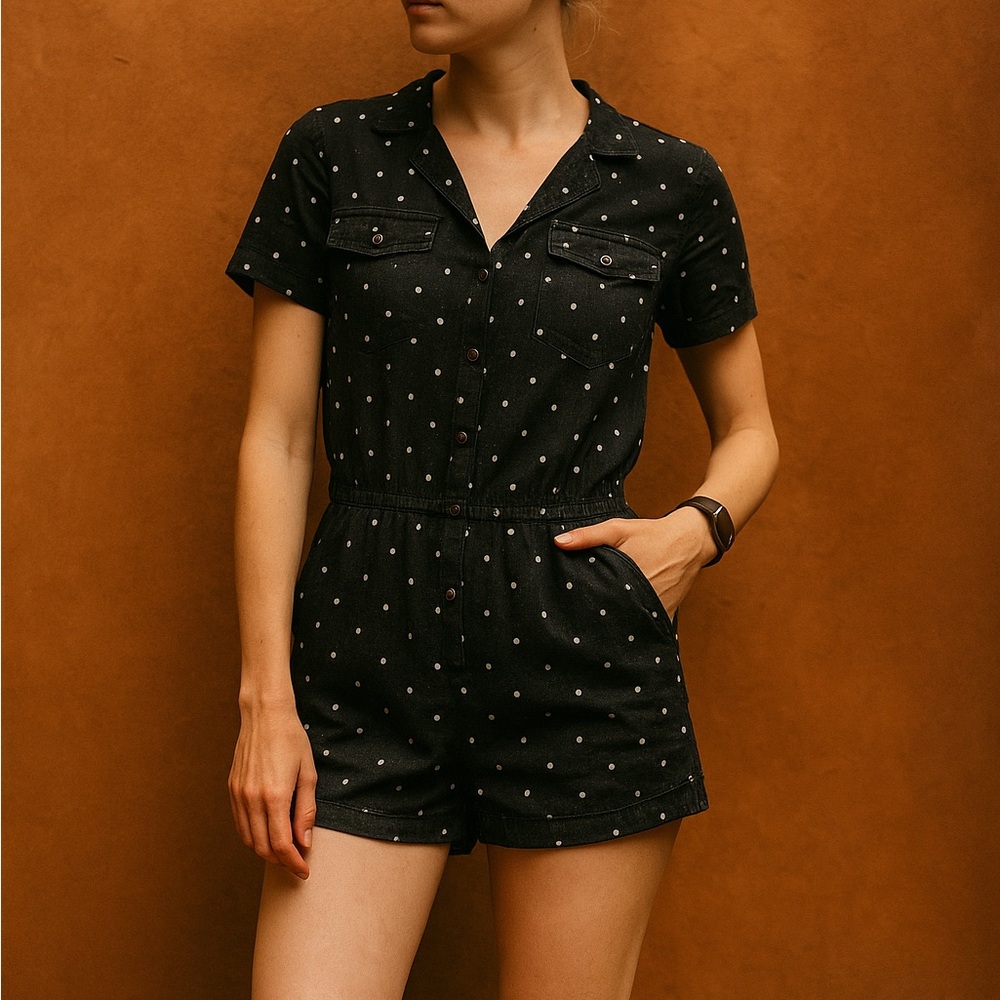 NWOT Hollister Black Polkadot Romper Jumpsuit Shorts Boho Summer Size Sml